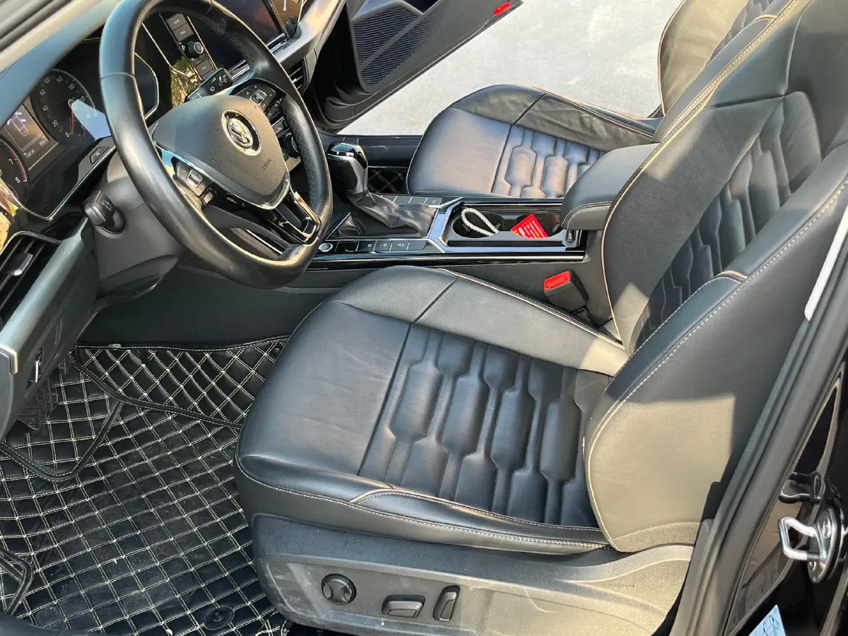 2019 Skoda Kodiak 2.0T 186HP L4 7DCT,autocango,china used car exporter,china ev exporter,chinese used car exporter,chinese used ev exporter