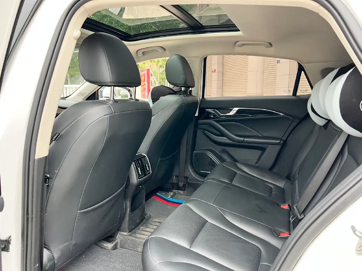 2022 DongFeng Fengon Fengon 580 1.5T 184HP L4 6AT,autocango,china used car exporter,china ev exporter,chinese used car exporter,chinese used ev exporter