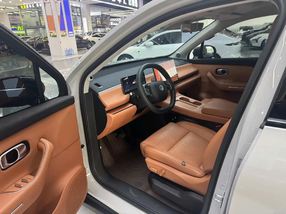 2024 Leapmotor C10 BEV 69.9KWH,autocango,china used car exporter,china ev exporter,chinese used car exporter,chinese used ev exporter