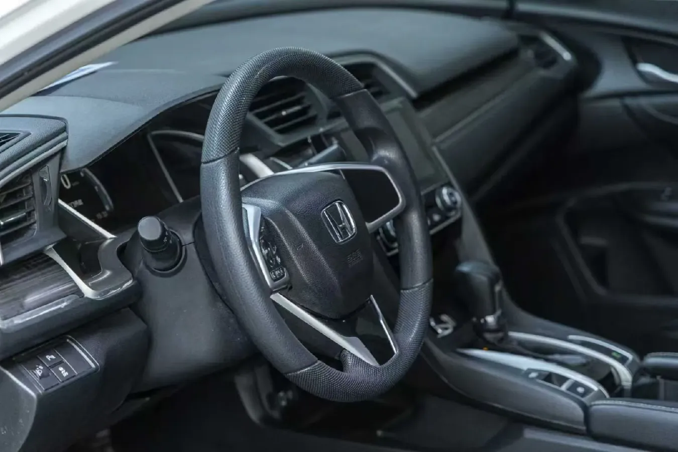 2019 Honda Civic 1.5T 177HP L4 CVT,autocango,china used car exporter,china ev exporter,chinese used car exporter,chinese used ev exporter