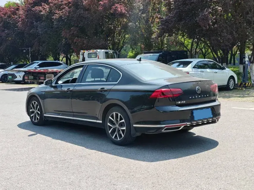 2020 Volkswagen Magotan 2.0T 186HP L4 7DCT,autocango,china used car exporter,china ev exporter,chinese used car exporter,chinese used ev exporter