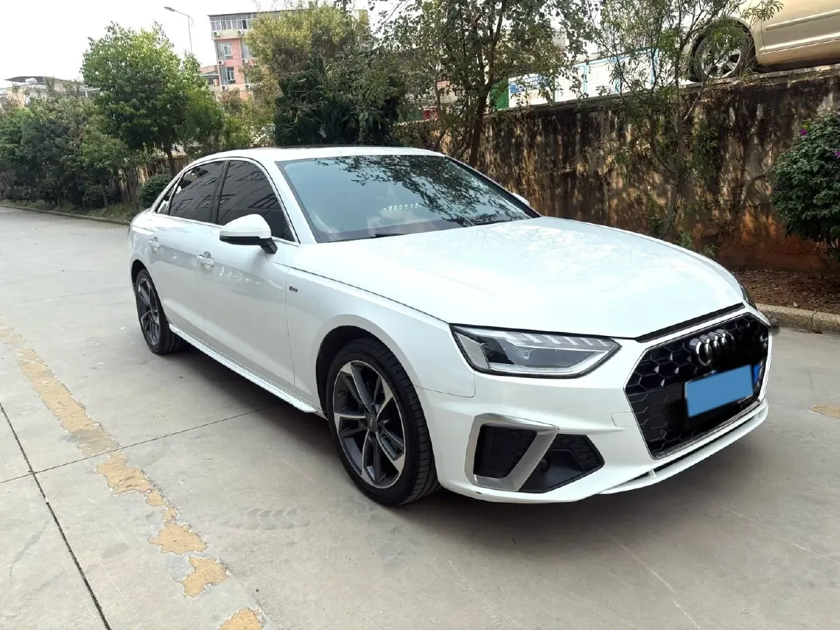 2020 Audi A4L 2.0T 190HP L4 7DCT,autocango,china used car exporter,china ev exporter,chinese used car exporter,chinese used ev exporter