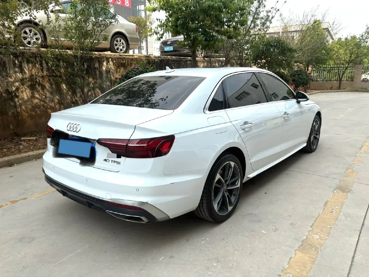 2020 Audi A4L 2.0T 190HP L4 7DCT,autocango,china used car exporter,china ev exporter,chinese used car exporter,chinese used ev exporter