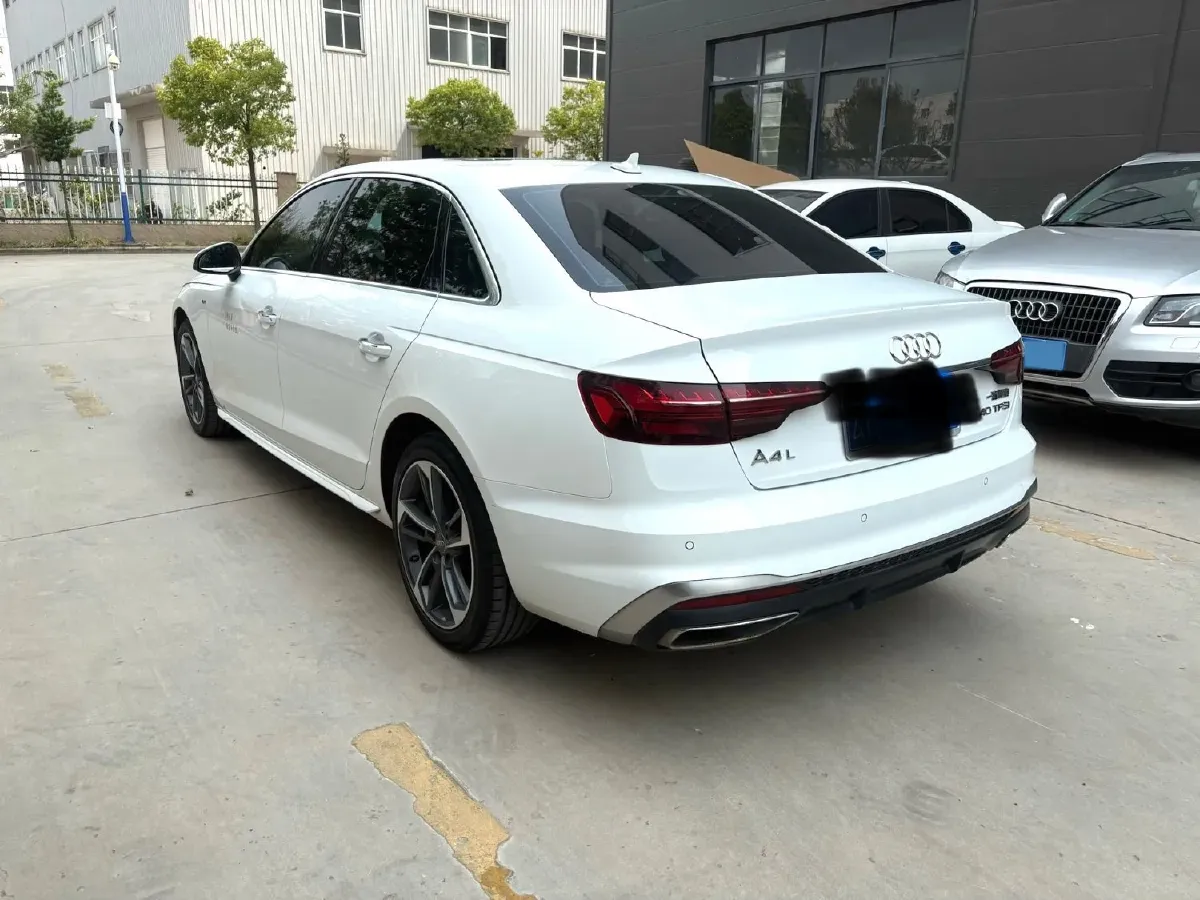 2020 Audi A4L 2.0T 190HP L4 7DCT,autocango,china used car exporter,china ev exporter,chinese used car exporter,chinese used ev exporter