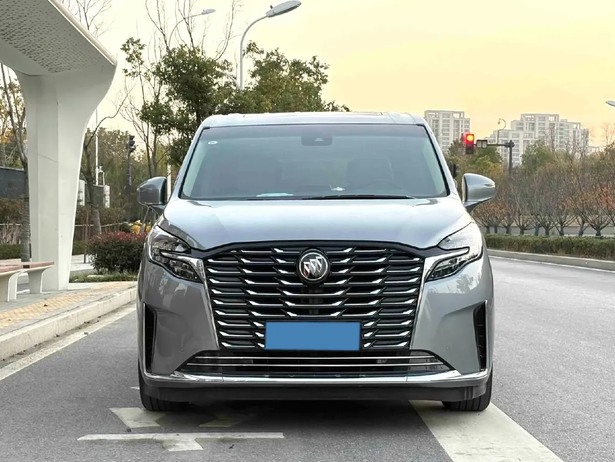 2023 Buick GL8 2.0T 237HP L4 9AT,autocango,china used car exporter,china ev exporter,chinese used car exporter,chinese used ev exporter