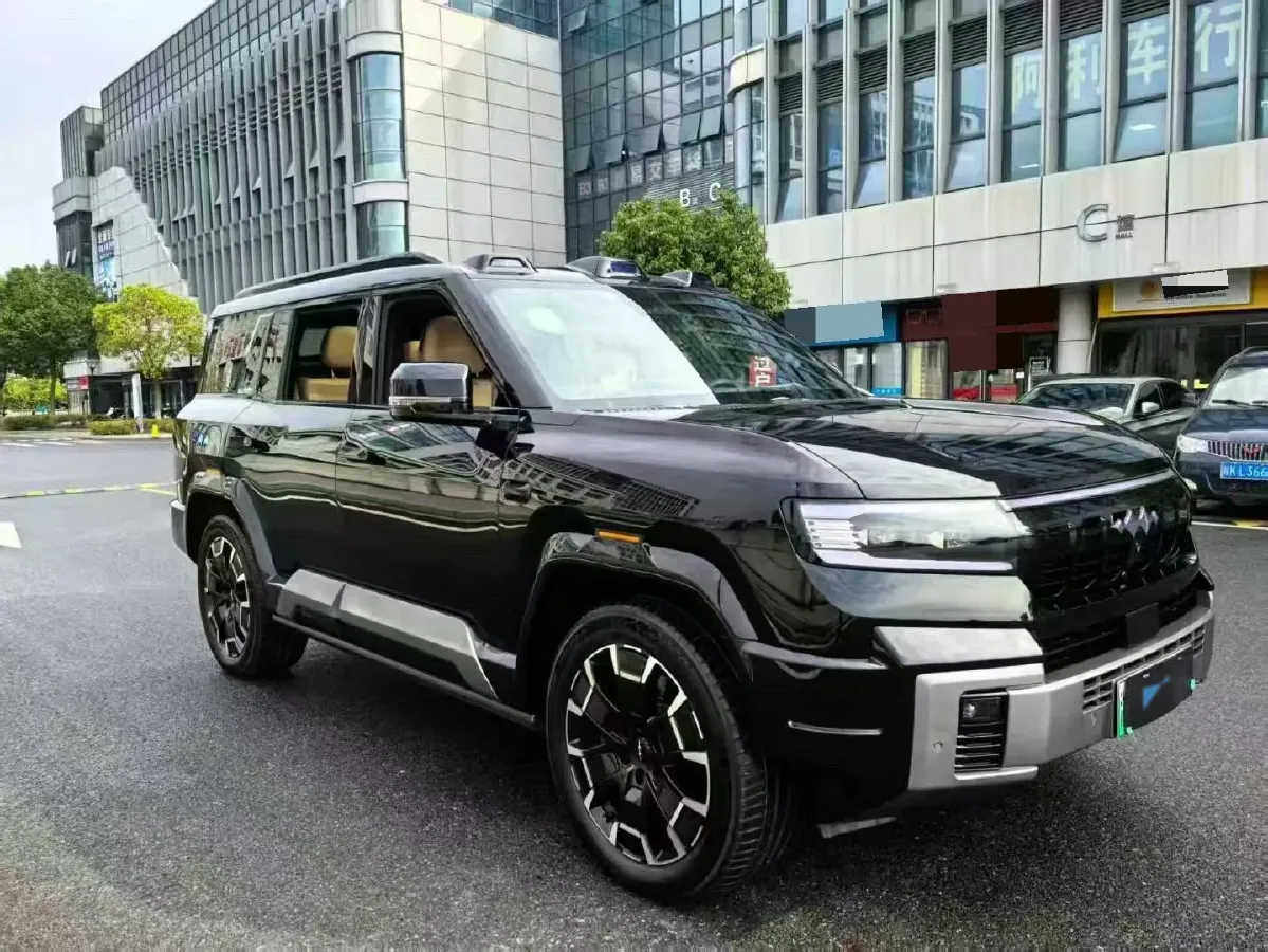 2025 FangChengBao Bao 8 2.0T 245HP L4 E-CVT PHEV 36.8KWH,autocango,china used car exporter,china ev exporter,chinese used car exporter,chinese used ev exporter