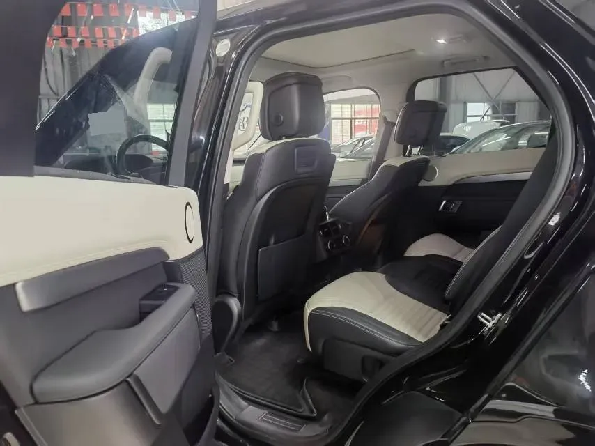 2021 Land Rover Discovery 3.0T 360HP L6 8AT,autocango,china used car exporter,china ev exporter,chinese used car exporter,chinese used ev exporter
