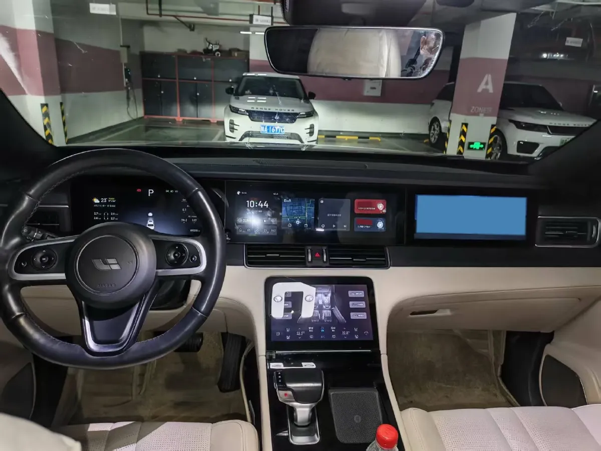 2020 Li ONE Range Extended 131HP REEV 40.5KWH,autocango,china used car exporter,china ev exporter,chinese used car exporter,chinese used ev exporter