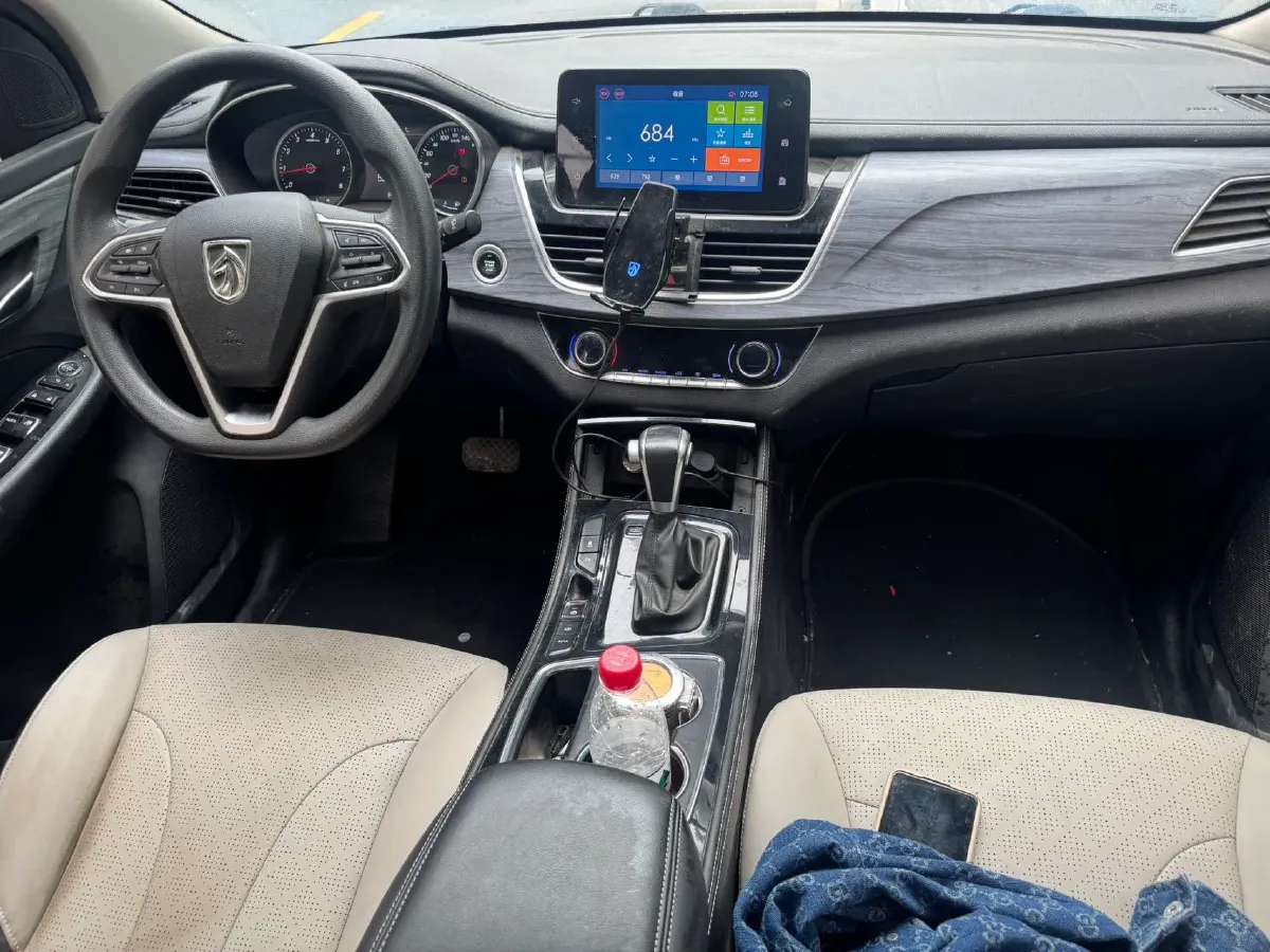 2019 BaoJun 730 1.5T 147HP L4 CVT,autocango,china used car exporter,china ev exporter,chinese used car exporter,chinese used ev exporter