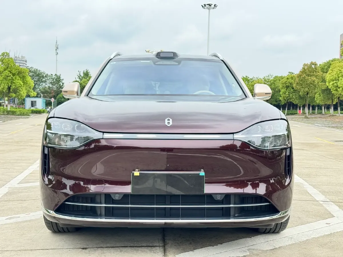 2025 AITO AITO M9 REEV 160HP REEV 52KWH,autocango,china used car exporter,china ev exporter,chinese used car exporter,chinese used ev exporter