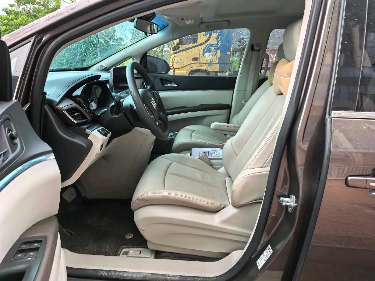 2023 Buick GL8 2.0T 237HP L4 9AT,autocango,china used car exporter,china ev exporter,chinese used car exporter,chinese used ev exporter