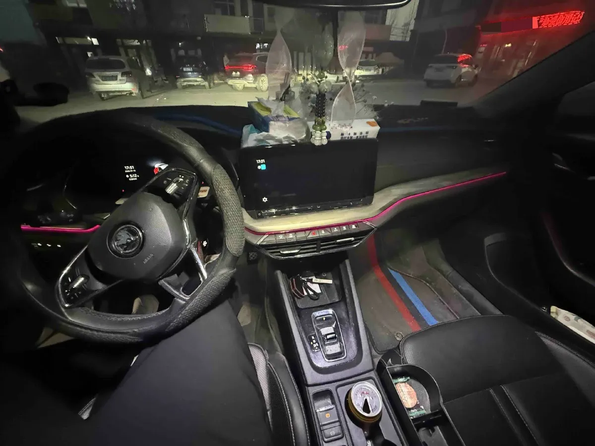 2022 Skoda Octavia 1.4T 150HP L4 7DCT,autocango,china used car exporter,china ev exporter,chinese used car exporter,chinese used ev exporter