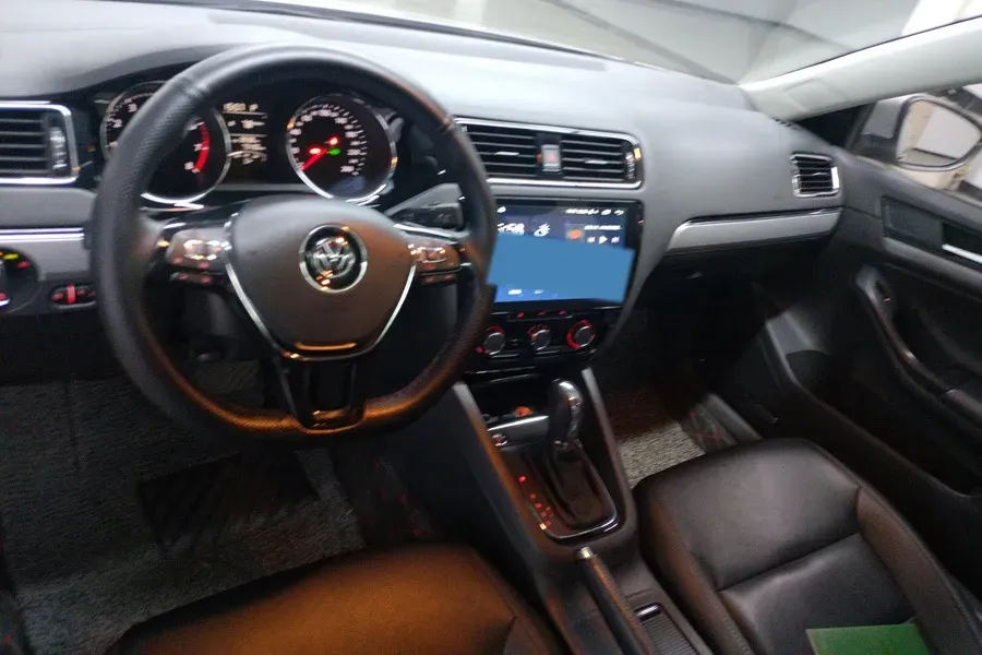 2018 Volkswagen Sagitar 1.2T 110HP L4 7DCT,autocango,china used car exporter,china ev exporter,chinese used car exporter,chinese used ev exporter