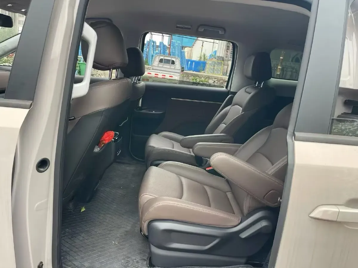 2025 Geely Galaxy L6 1.5L 112HP L4 1DHT PHEV 19.09KWH,autocango,china used car exporter,china ev exporter,chinese used car exporter,chinese used ev exporter
