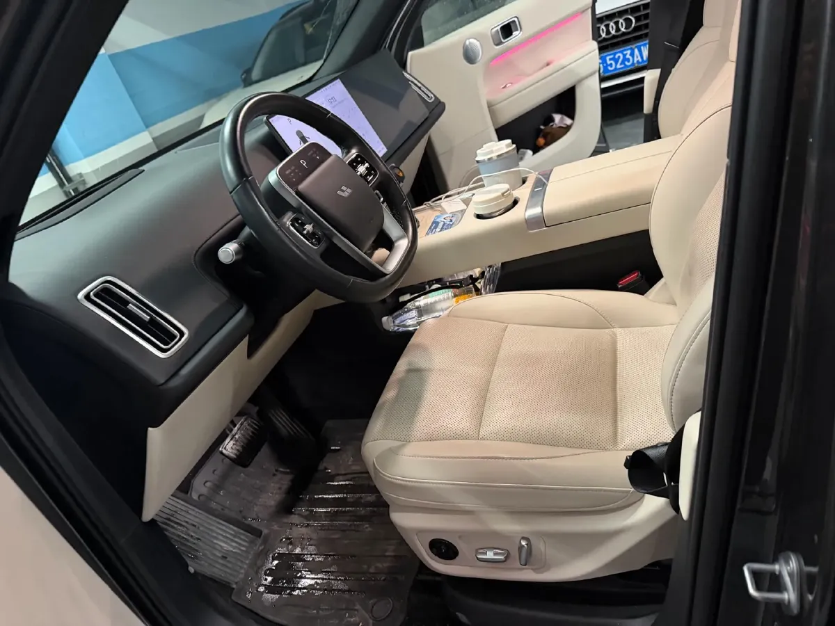 2024 Li L6 Range Extended 154HP L4 REEV 36.8KWH,autocango,china used car exporter,china ev exporter,chinese used car exporter,chinese used ev exporter