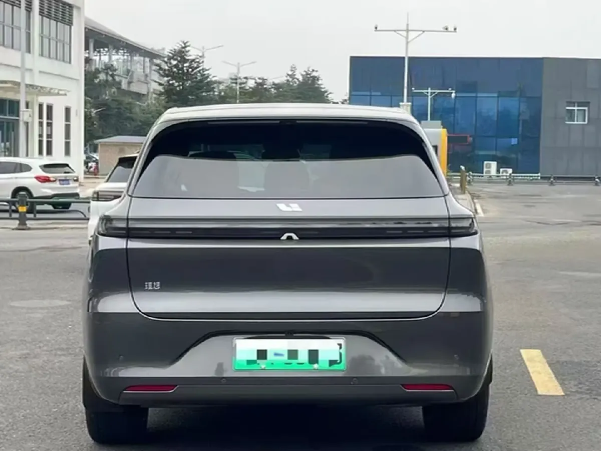 2024 Li L6 Range Extended 154HP L4 REEV 36.8KWH,autocango,china used car exporter,china ev exporter,chinese used car exporter,chinese used ev exporter