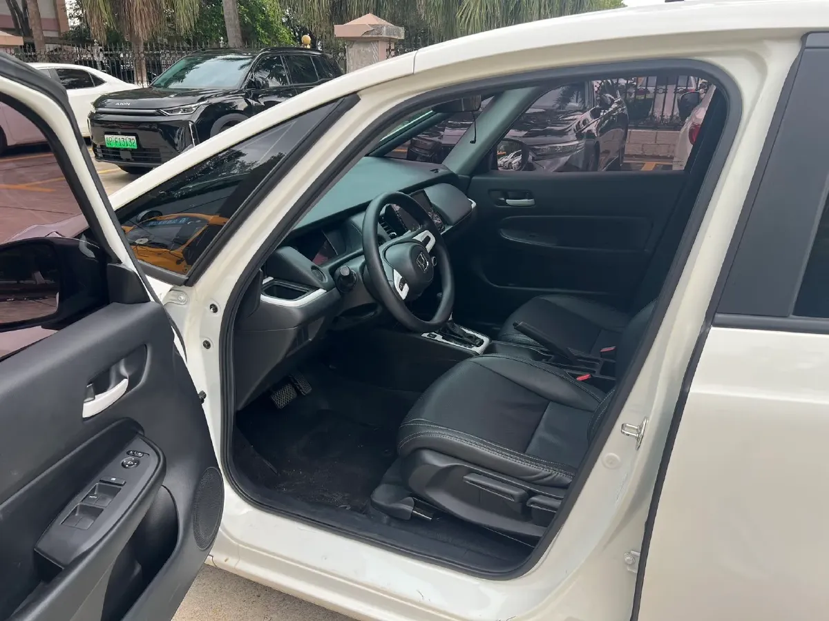 2021 Honda Fit 1.5L 131HP L4 CVT,autocango,china used car exporter,china ev exporter,chinese used car exporter,chinese used ev exporter
