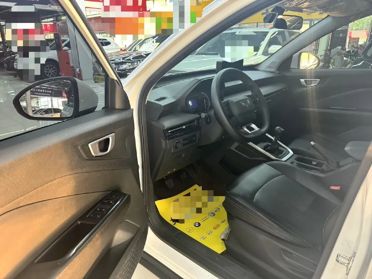 2022 WuLing XingChi 1.5L 99HP L4 6MT,autocango,china used car exporter,china ev exporter,chinese used car exporter,chinese used ev exporter