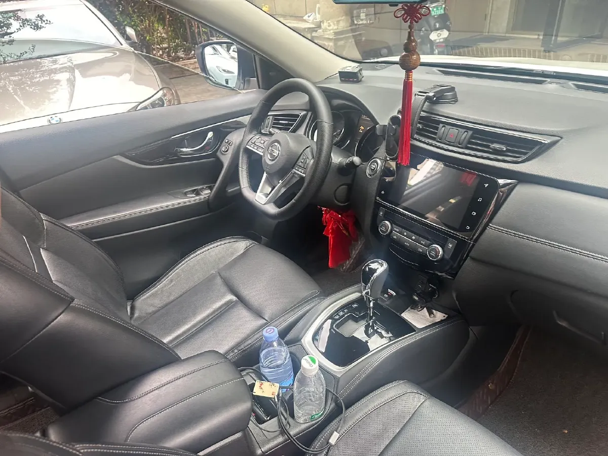 2020 Nissan X-Trail 2.0L 154HP L4 CVT,autocango,china used car exporter,china ev exporter,chinese used car exporter,chinese used ev exporter