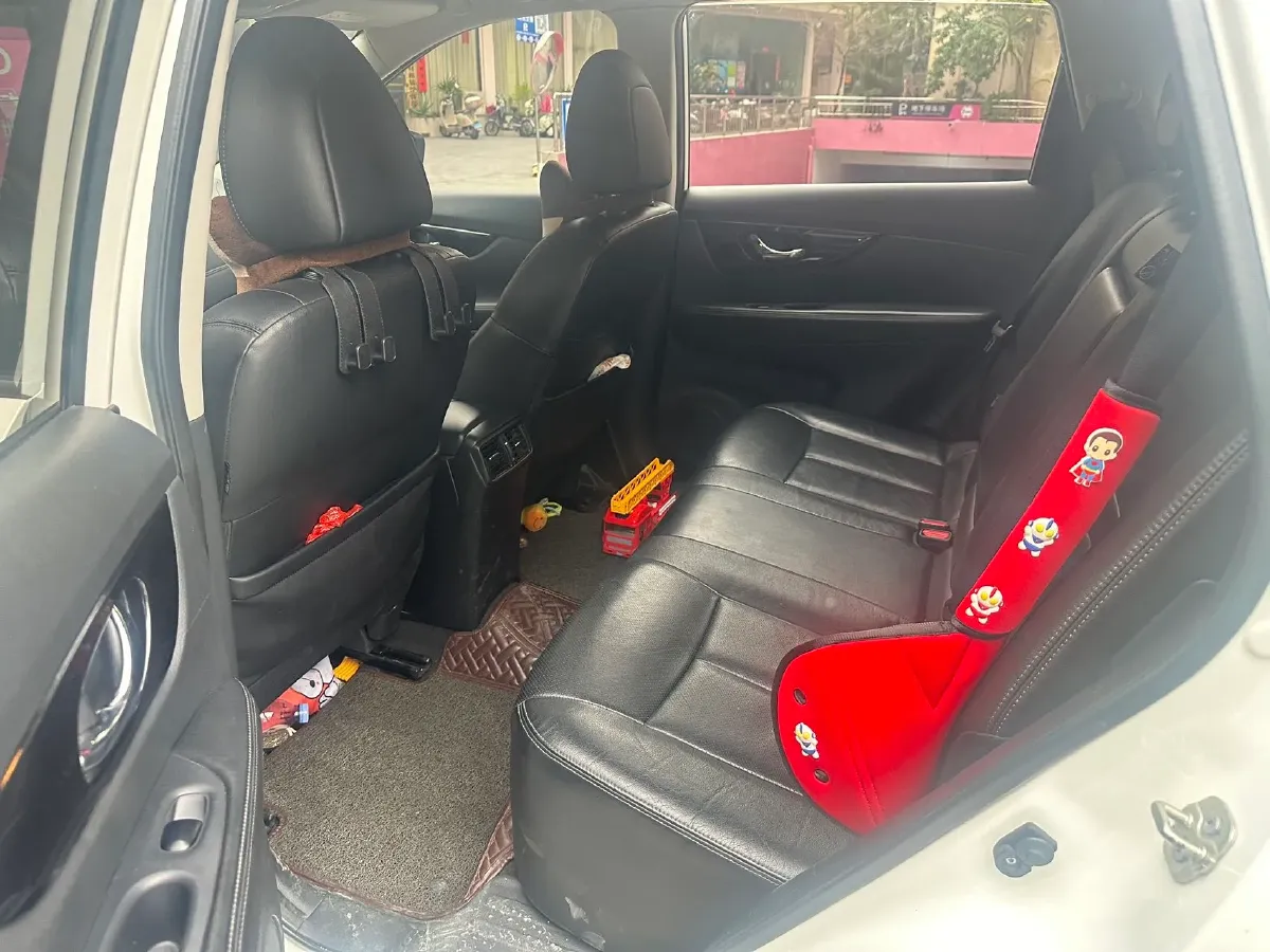 2020 Nissan X-Trail 2.0L 154HP L4 CVT,autocango,china used car exporter,china ev exporter,chinese used car exporter,chinese used ev exporter