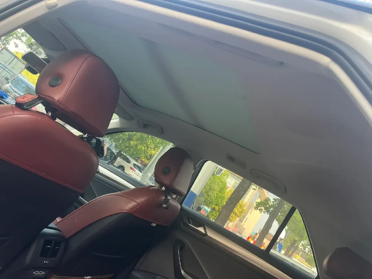 2019 Volkswagen T-Roc 1.4T 131HP L4 7DCT,autocango,china used car exporter,china ev exporter,chinese used car exporter,chinese used ev exporter