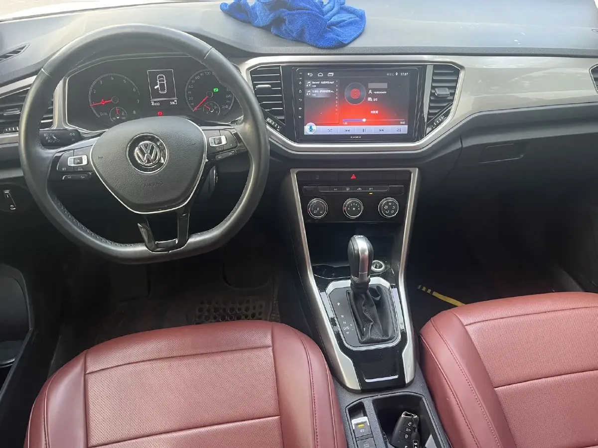 2019 Volkswagen T-Roc 1.4T 131HP L4 7DCT,autocango,china used car exporter,china ev exporter,chinese used car exporter,chinese used ev exporter