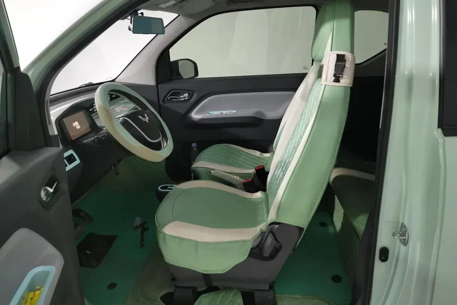 2021 WuLing HongGuang MINI EV BEV 13.9KWH,autocango,china used car exporter,china ev exporter,chinese used car exporter,chinese used ev exporter