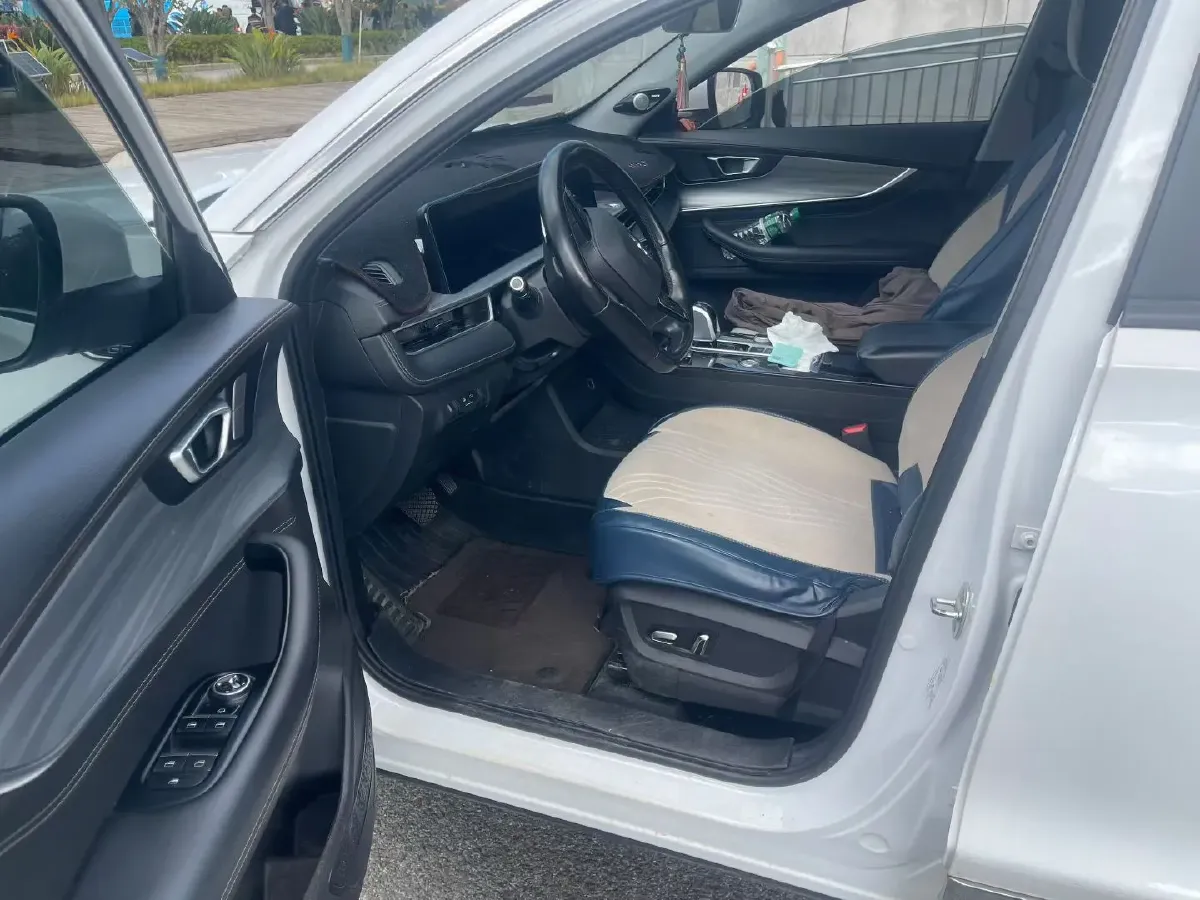 2021 Chery Tiggo 8 Plus 1.6T 197HP L4 7DCT,autocango,china used car exporter,china ev exporter,chinese used car exporter,chinese used ev exporter