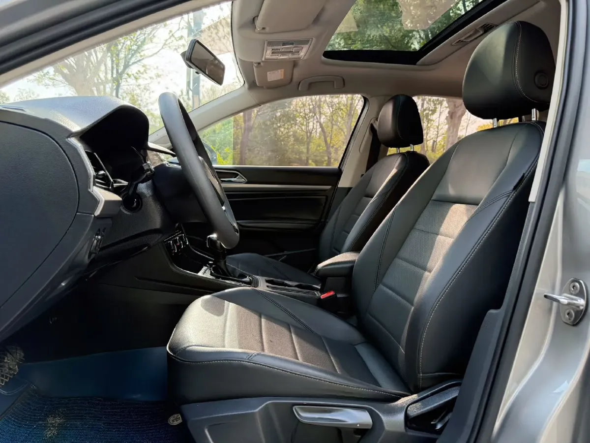 2019 Volkswagen Lavida 1.5L 113HP L4 6AT,autocango,china used car exporter,china ev exporter,chinese used car exporter,chinese used ev exporter