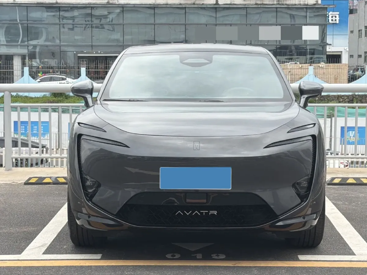 2025 Avatr 11 1.5T 156HP L4 REEV,autocango,china used car exporter,china ev exporter,chinese used car exporter,chinese used ev exporter