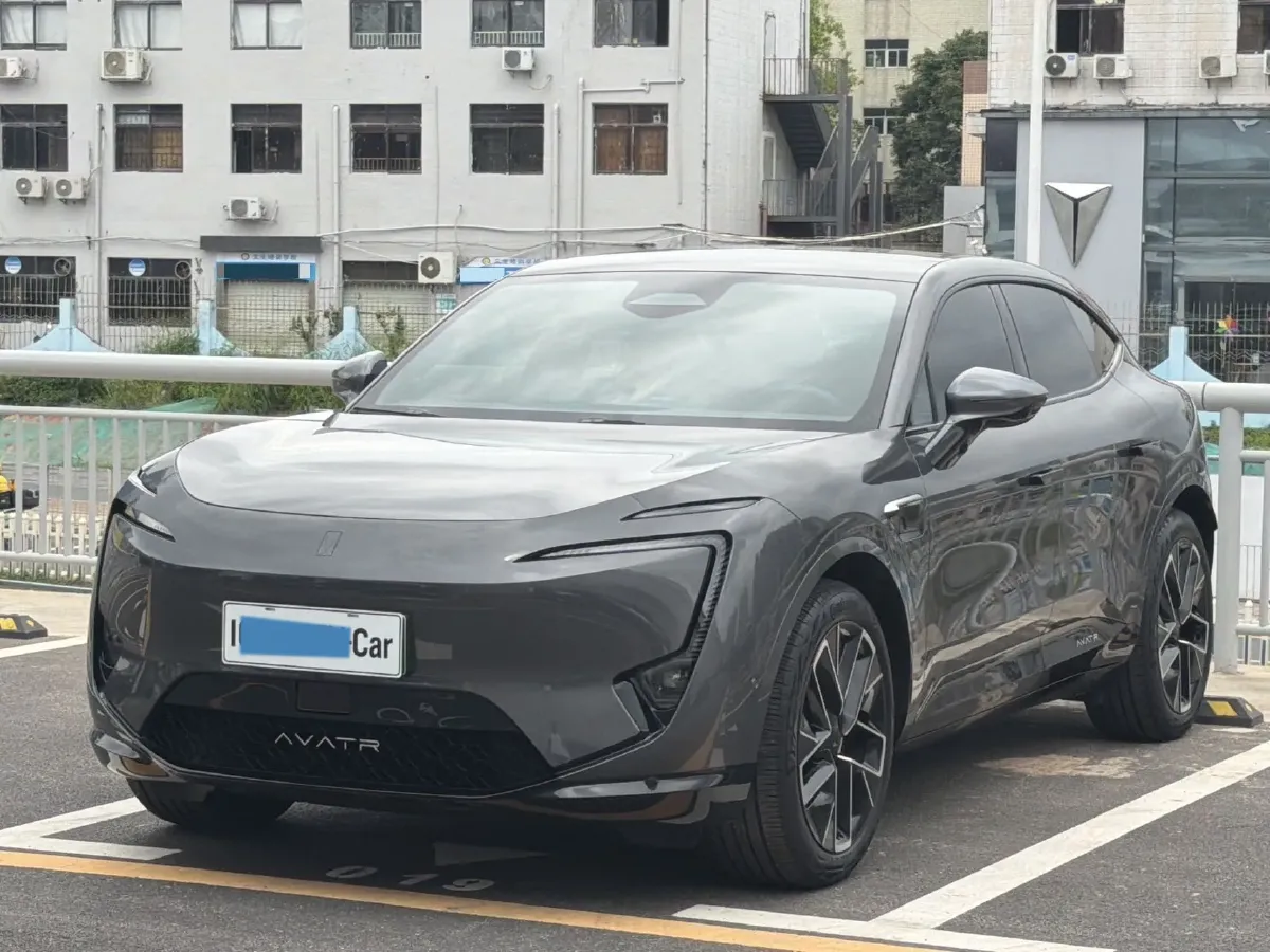 2025 Avatr 11 1.5T 156HP L4 REEV,autocango,china used car exporter,china ev exporter,chinese used car exporter,chinese used ev exporter