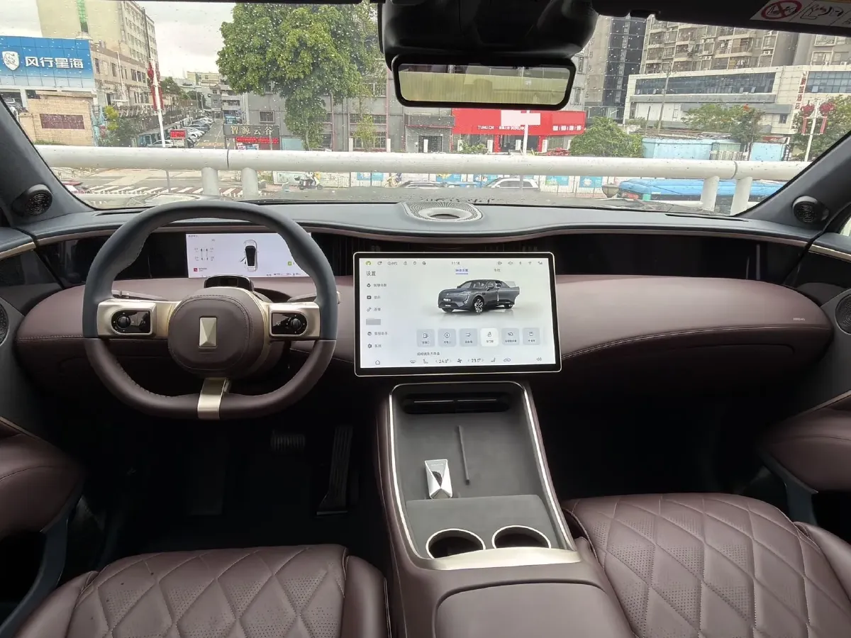 2025 Avatr 11 1.5T 156HP L4 REEV,autocango,china used car exporter,china ev exporter,chinese used car exporter,chinese used ev exporter