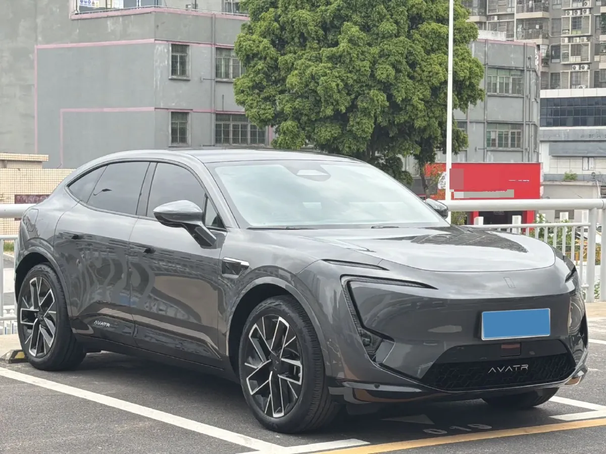 2025 Avatr 11 1.5T 156HP L4 REEV,autocango,china used car exporter,china ev exporter,chinese used car exporter,chinese used ev exporter