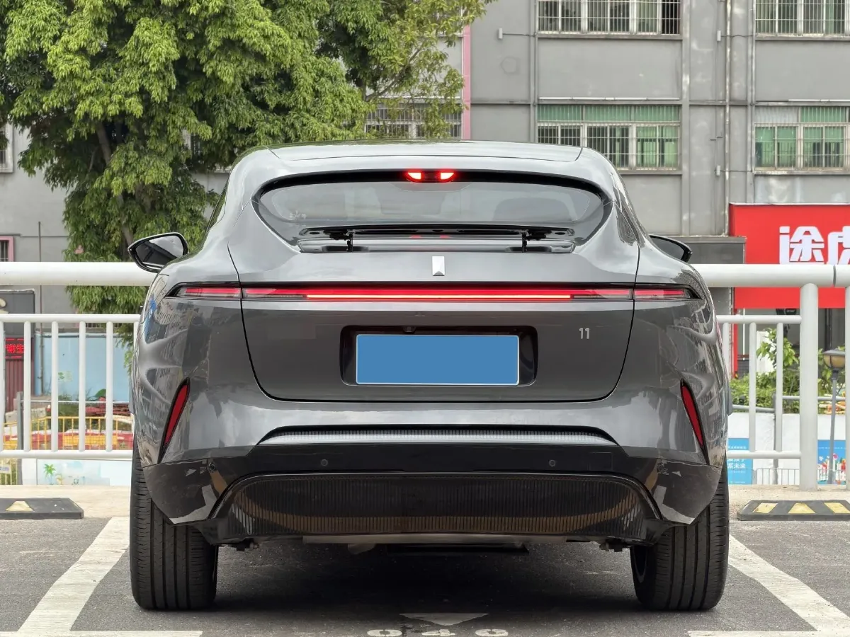 2025 Avatr 11 1.5T 156HP L4 REEV,autocango,china used car exporter,china ev exporter,chinese used car exporter,chinese used ev exporter