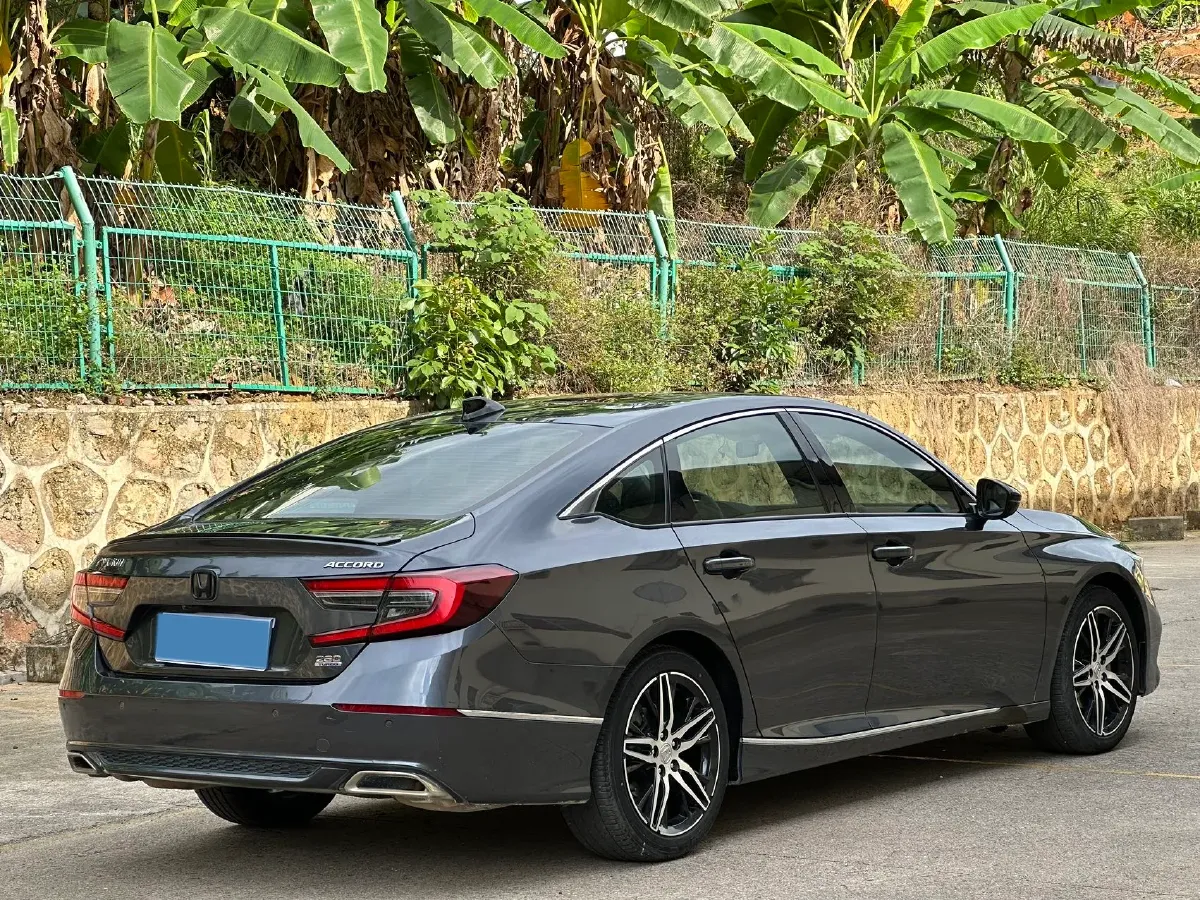2022 Honda Accord 1.5T 194HP L4 CVT,autocango,china used car exporter,china ev exporter,chinese used car exporter,chinese used ev exporter