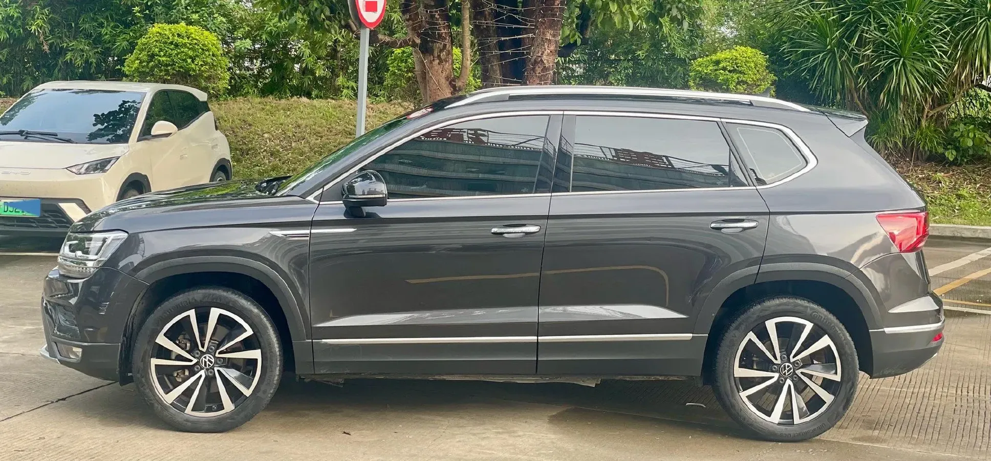 2021 Volkswagen Tharu 2.0T 186HP L4 7DCT,autocango,china used car exporter,china ev exporter,chinese used car exporter,chinese used ev exporter