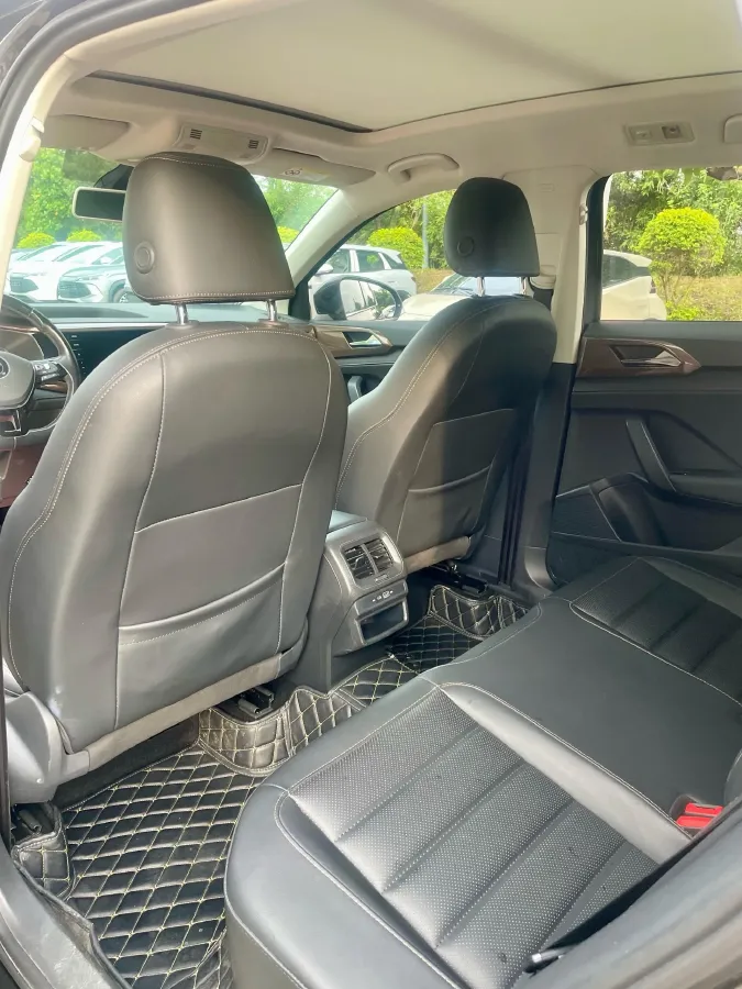 2021 Volkswagen Tharu 2.0T 186HP L4 7DCT,autocango,china used car exporter,china ev exporter,chinese used car exporter,chinese used ev exporter