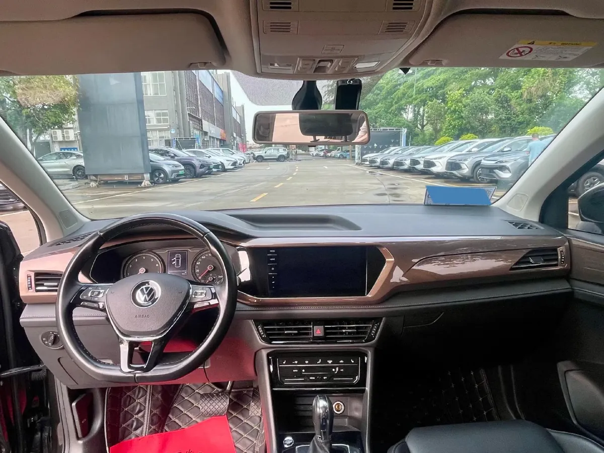 2021 Volkswagen Tharu 2.0T 186HP L4 7DCT,autocango,china used car exporter,china ev exporter,chinese used car exporter,chinese used ev exporter