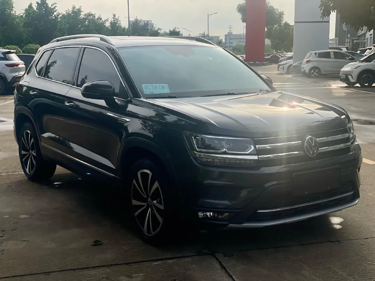 2021 Volkswagen Tharu 2.0T 186HP L4 7DCT,autocango,china used car exporter,china ev exporter,chinese used car exporter,chinese used ev exporter