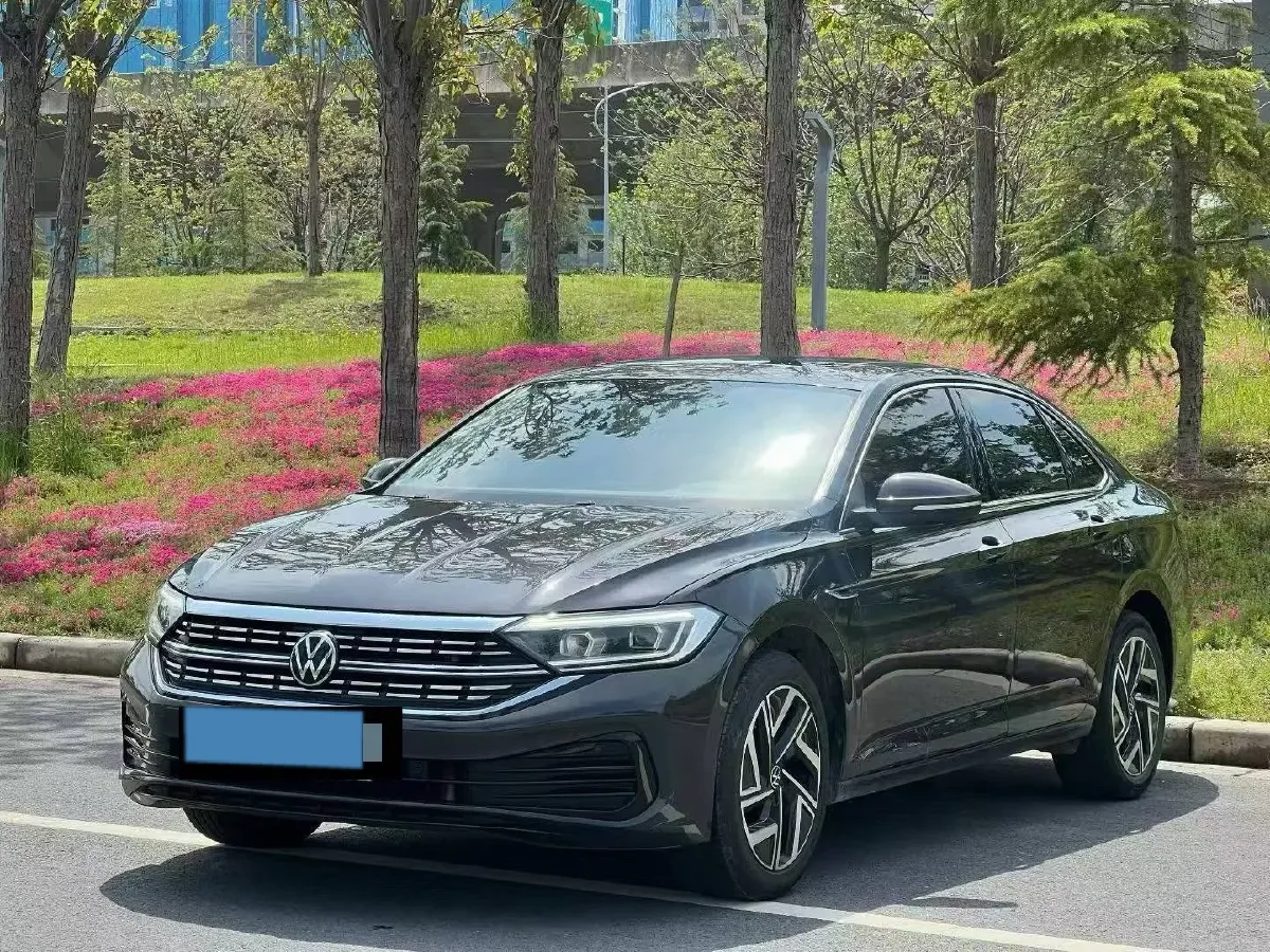 2023 Volkswagen Sagitar 1.5T 160HP L4 7DCT,autocango,china used car exporter,china ev exporter,chinese used car exporter,chinese used ev exporter