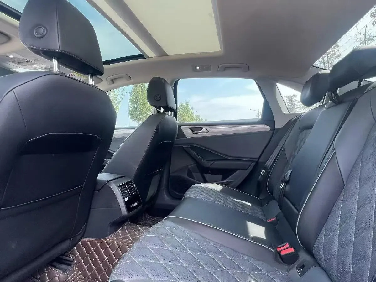 2023 Volkswagen Sagitar 1.5T 160HP L4 7DCT,autocango,china used car exporter,china ev exporter,chinese used car exporter,chinese used ev exporter