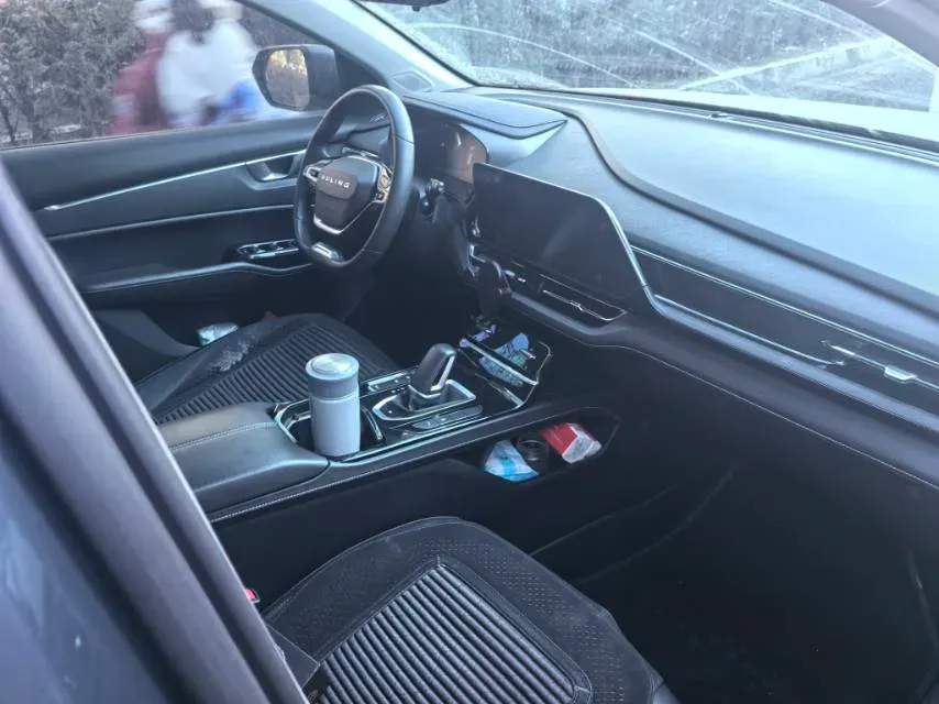 2020 WuLing KaiJie 1.5T 147HP L4 CVT,autocango,china used car exporter,china ev exporter,chinese used car exporter,chinese used ev exporter