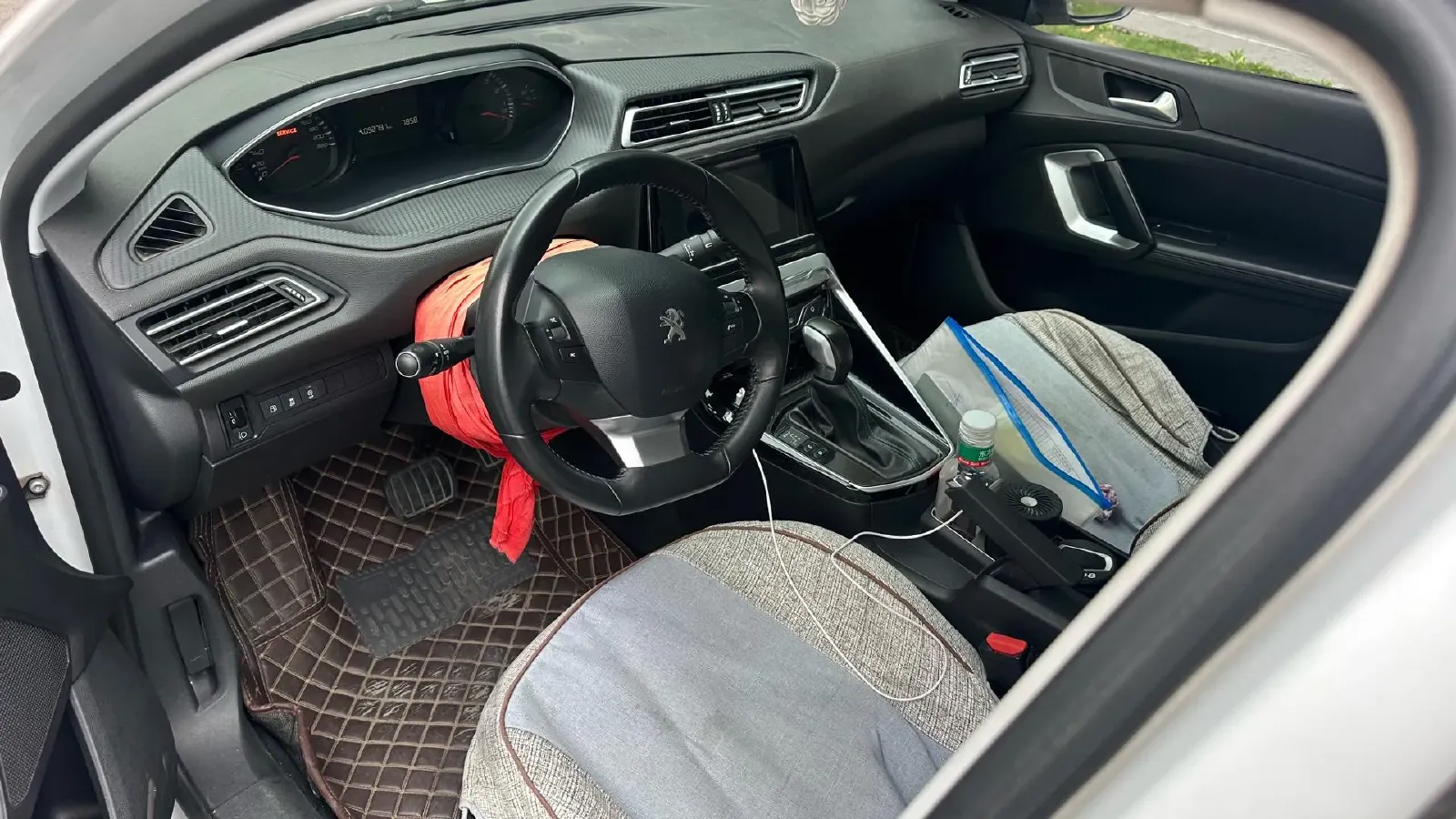 2018 Peugeot 308 1.6L 117HP L4 6AT,autocango,china used car exporter,china ev exporter,chinese used car exporter,chinese used ev exporter