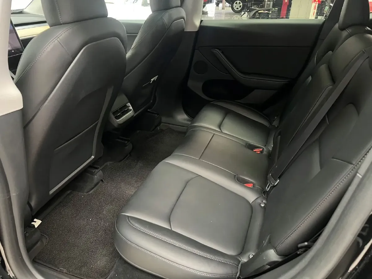 2022 Tesla Model Y BEV 60KWH,autocango,china used car exporter,china ev exporter,chinese used car exporter,chinese used ev exporter