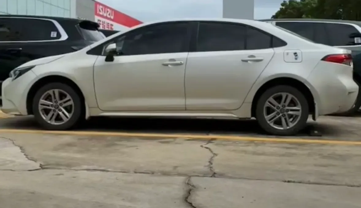 2019 Toyota Levin 1.2T 116HP L4 CVT,autocango,china used car exporter,china ev exporter,chinese used car exporter,chinese used ev exporter