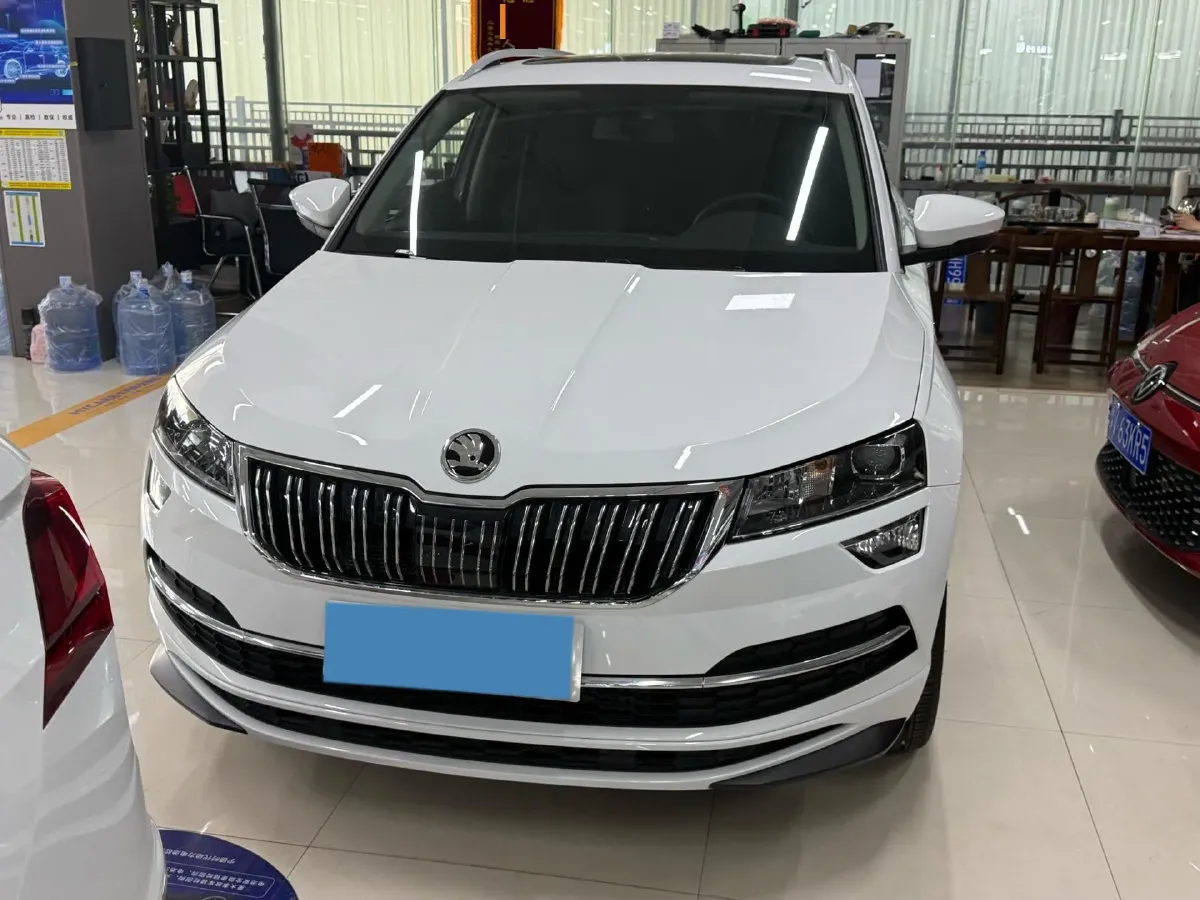 2023 Skoda Karoq 1.4T 150HP L4 7DCT,autocango,china used car exporter,china ev exporter,chinese used car exporter,chinese used ev exporter