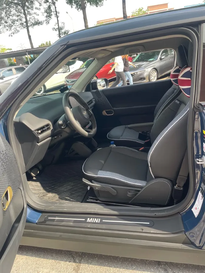 2025 MINI COOPER BEV 51.5KWH,autocango,china used car exporter,china ev exporter,chinese used car exporter,chinese used ev exporter