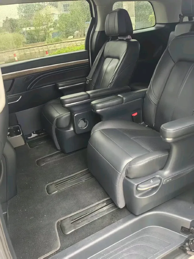 2023 GAC Trumpchi M8 2.0T 252HP L4 8AT,autocango,china used car exporter,china ev exporter,chinese used car exporter,chinese used ev exporter