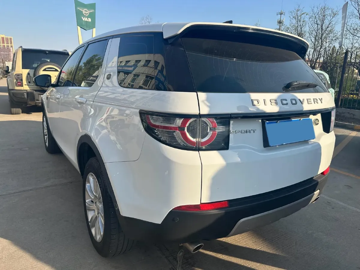 2019 Land Rover Discovery Sport 2.0T 241HP L4 9AT,autocango,china used car exporter,china ev exporter,chinese used car exporter,chinese used ev exporter