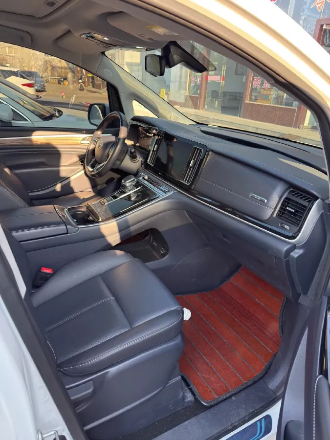 2023 GAC Trumpchi M8 2.0T 252HP L4 8AT,autocango,china used car exporter,china ev exporter,chinese used car exporter,chinese used ev exporter